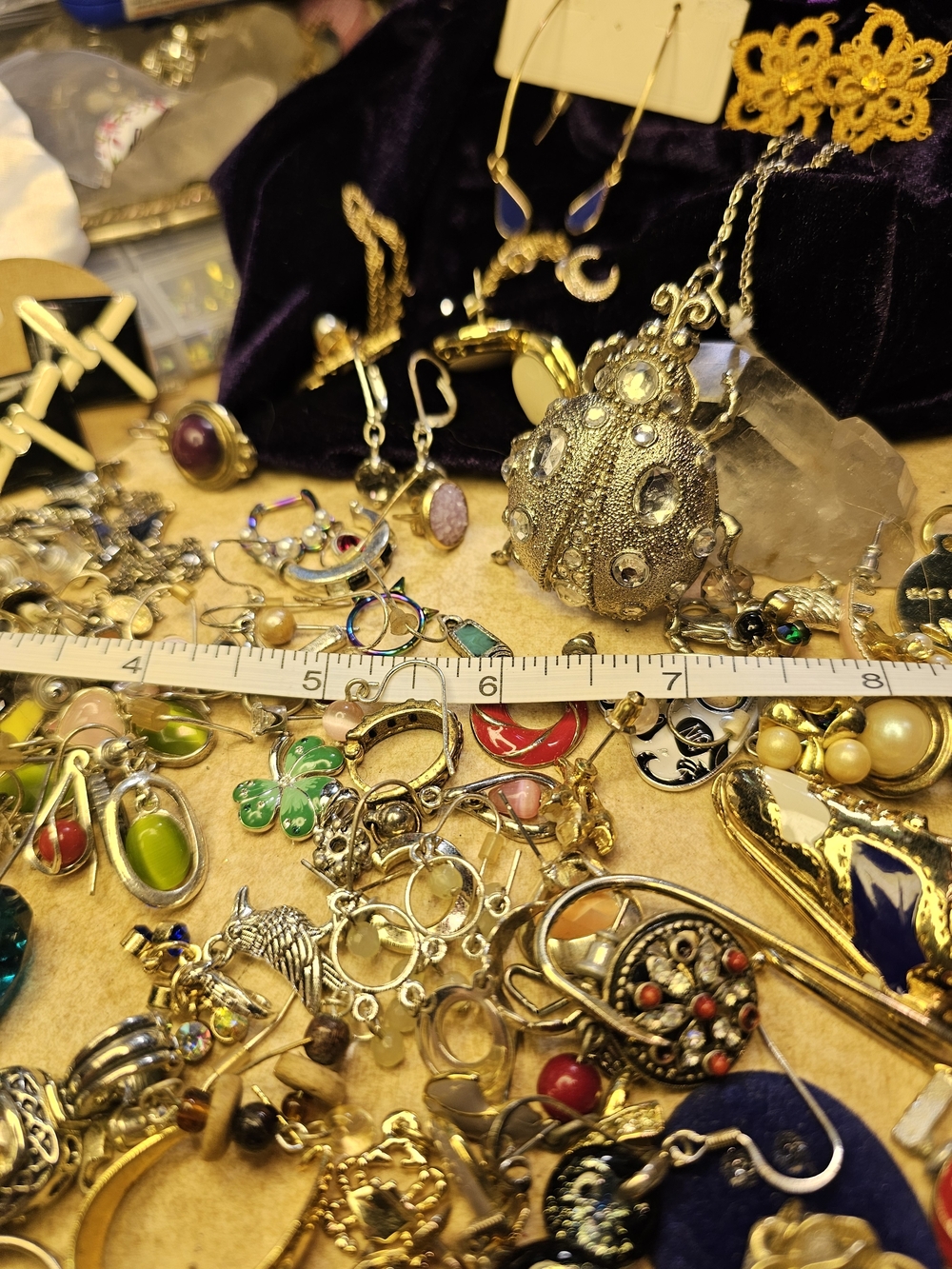 Vintage Sellers Crafters Bundle Jewelry Earrings Necklaces Rando - Picture 5 of 17